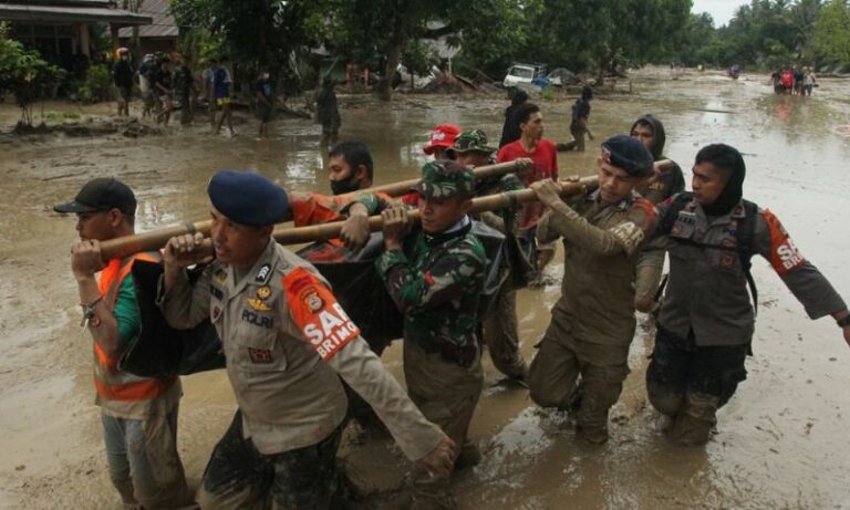 34-Dead-16-Missing-in-Indonesia-Flash-Floods-Cold-Lava-Flow