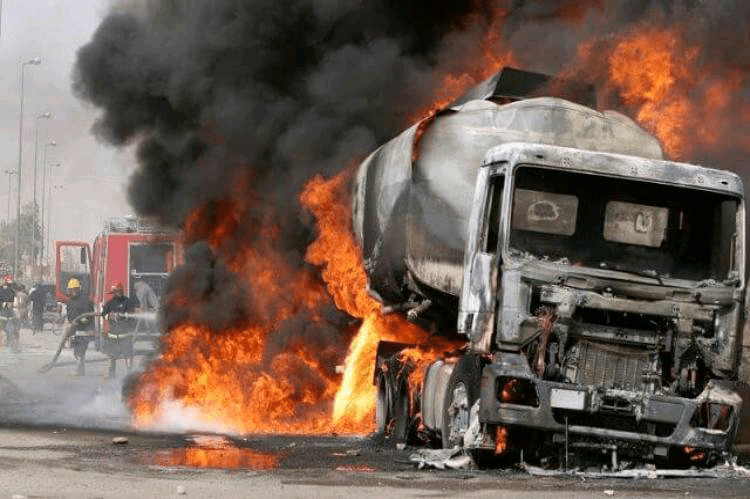 Bandits-set-petrol-tanker-on-fire-attack-other-vehicles-in-Zamfara