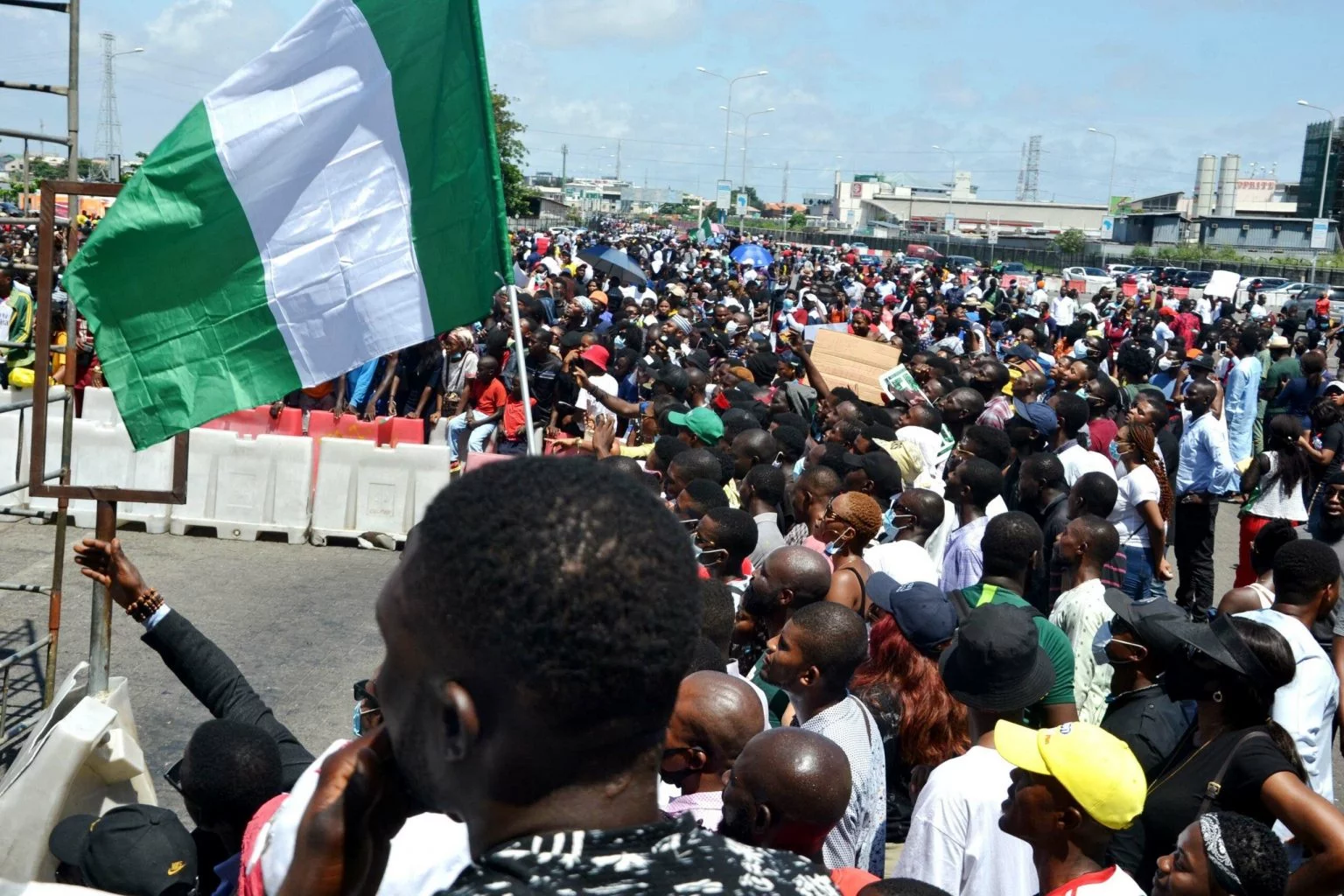 EndSARS-Protesters-at-Lekki-Toll-Gate-in-Lagos-9-scaled-1-1536x1024