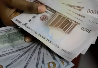 Naira depreciates by 0.6% against dollar