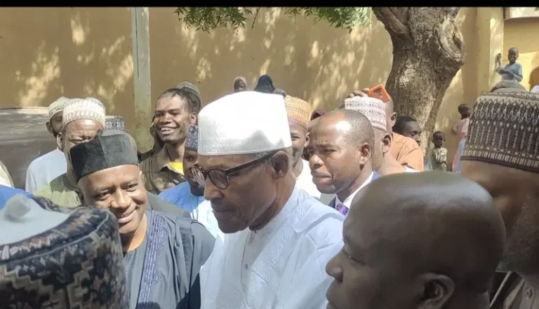 Buhari-voting-in-Katsina-LG-poll