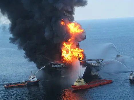 bp-burning-oil-rig-explosion-fire-photo11